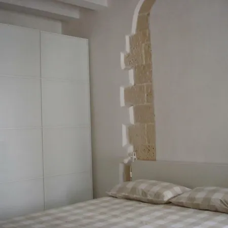 Domus 1333 Al Duomo Tatil Evi *
