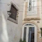 Domus 1333 Al Duomo بيت للعطل