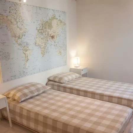 Domus 1333 Al Duomo بيت للعطل *